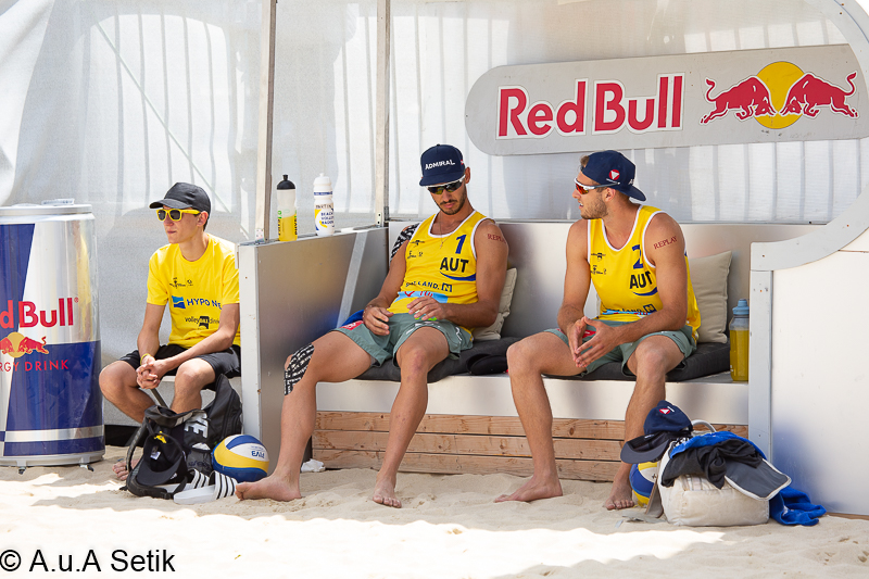 Canon EOS-1D X; EF100-400mm f/4.5-5.6L IS USM; 210 mm; 