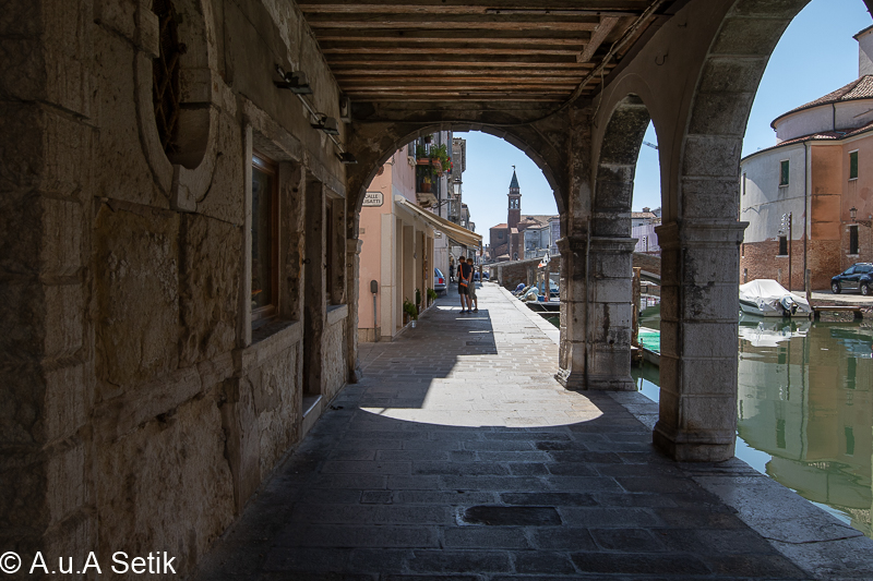 Canon EOS 7D Mark II; TAMRON SP 15-30mm F/2.8 Di VC USD A012; 17 mm; 