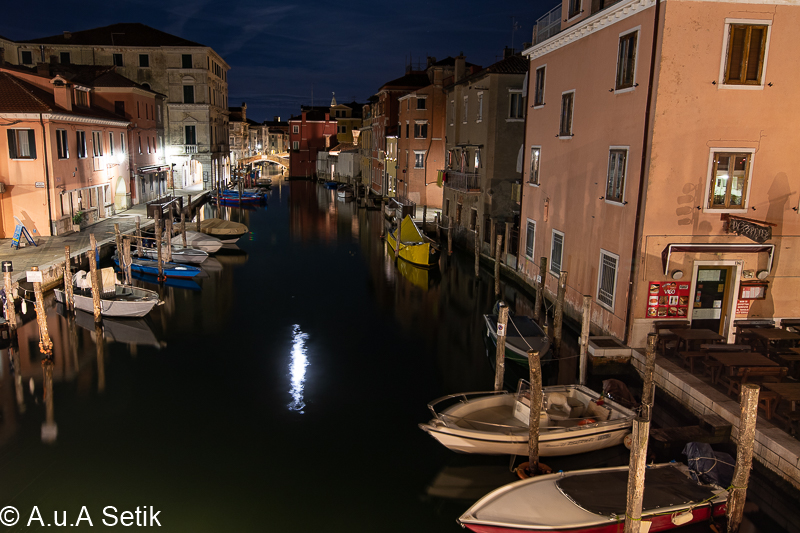 Canon EOS 7D Mark II; TAMRON SP 15-30mm F/2.8 Di VC USD A012; 15 mm; 