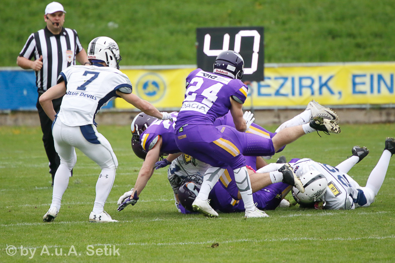 Canon EOS 7D Mark II; EF70-300mm f/4.5-5.6 DO IS USM; 300 mm; 1/1250 Sek. bei f / 6,3; 