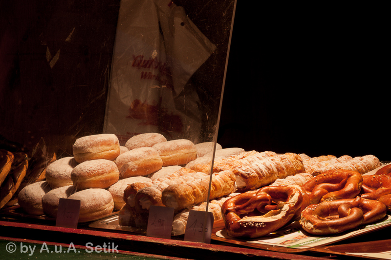 Canon EOS 40D; 18-270mm; 100 mm; 1/6 Sek. bei f / 13; 