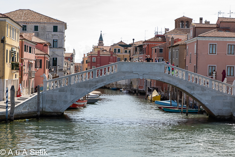 Canon EOS 7D Mark II; EF24-70mm f/2.8L II USM; 50 mm; 