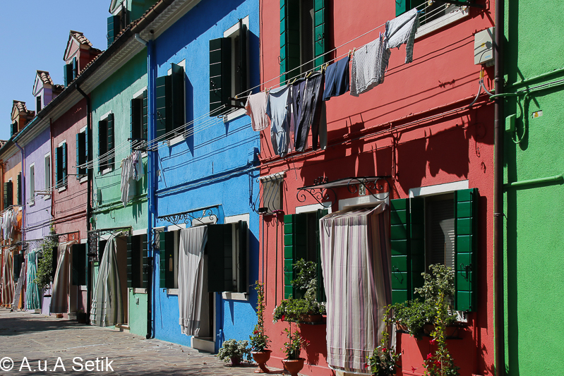 Canon EOS 7D Mark II; 18-200mm; 28 mm; 