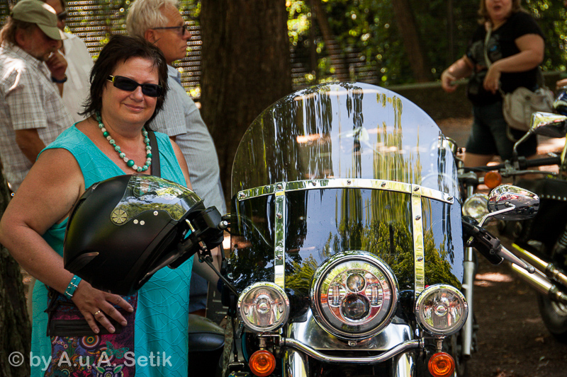 Canon EOS 40D; 18-250mm; 80 mm; 1/200 Sek. bei f / 5,6; 