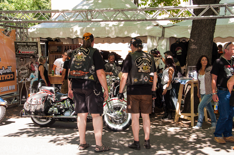 Canon EOS 40D; 18-250mm; 31 mm; 1/100 Sek. bei f / 7,1; 