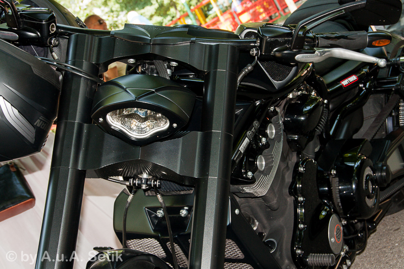 Canon EOS 40D; 18-250mm; 43 mm; 1/60 Sek. bei f / 9,0; 