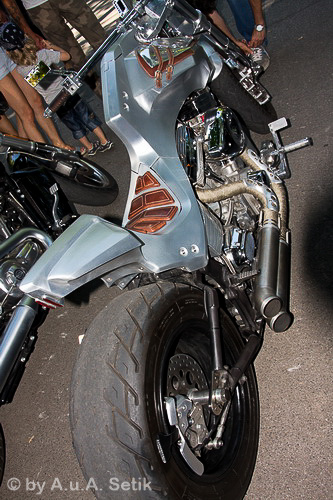 Canon EOS 40D; 18-250mm; 21 mm; 1/125 Sek. bei f / 8,0; 