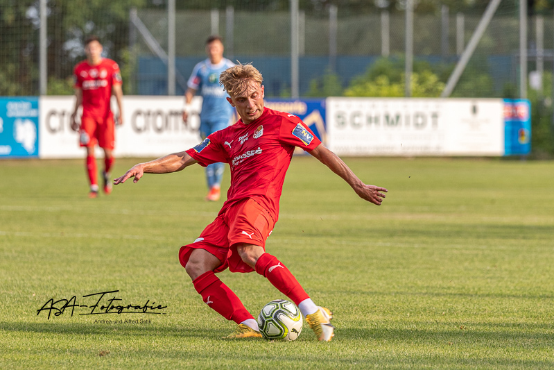 Canon EOS-1D X Mark II, EF100-400mm f/4.5-5.6L IS II USM, 300 mm, 1/1600 Sek. bei f / 5,6