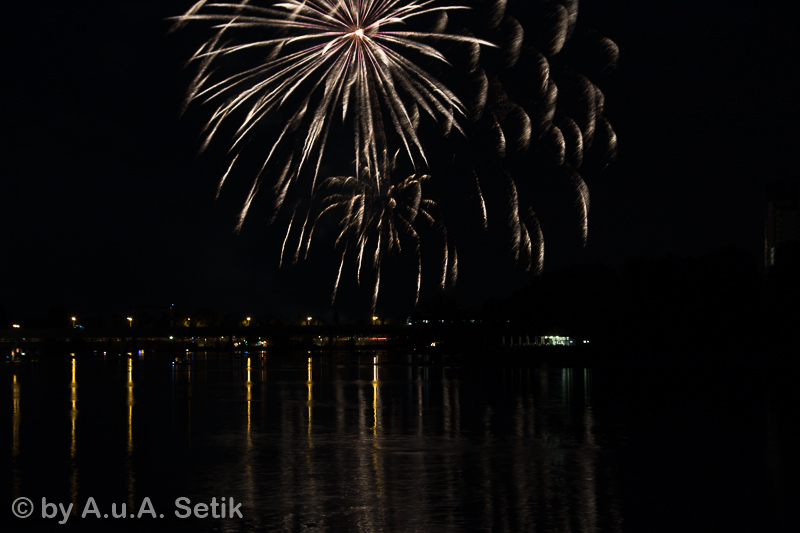 Canon EOS 7D Mark II; 18-200mm; 51 mm; 4,0 Sek. bei f / 8,0; 