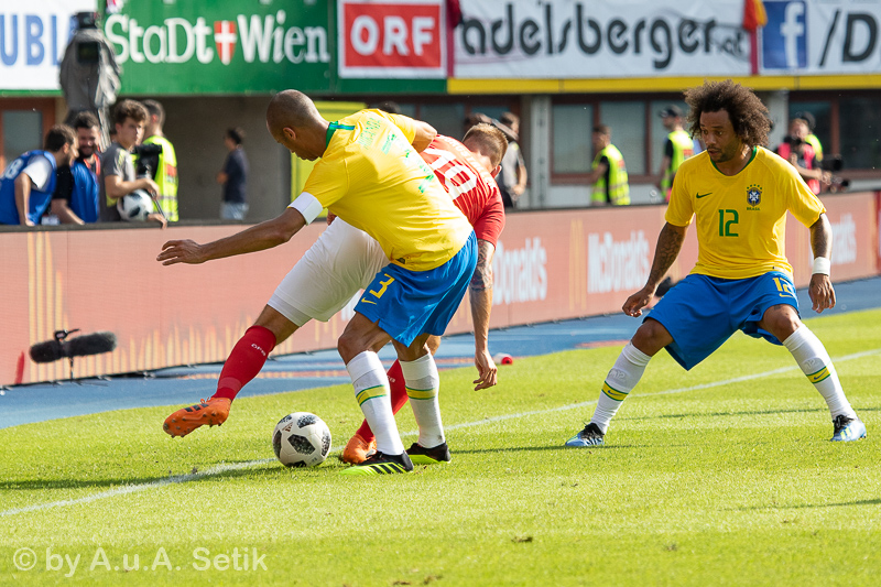 Canon EOS 7D Mark II; EF100-400mm f/4.5-5.6L IS USM; 220 mm; 1/1250 Sek. bei f / 5,6; 