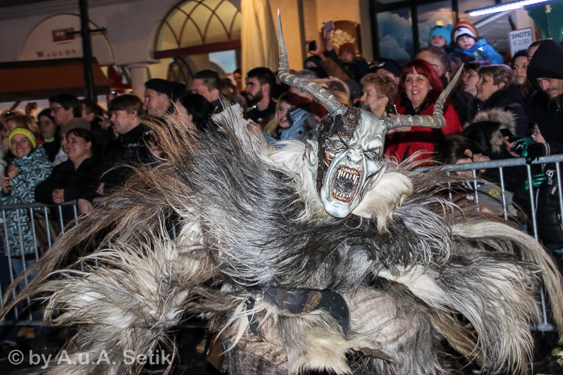 Canon EOS 7D Mark II; 18-200mm; 35 mm; 1/60 Sek. bei f / 4,5; 